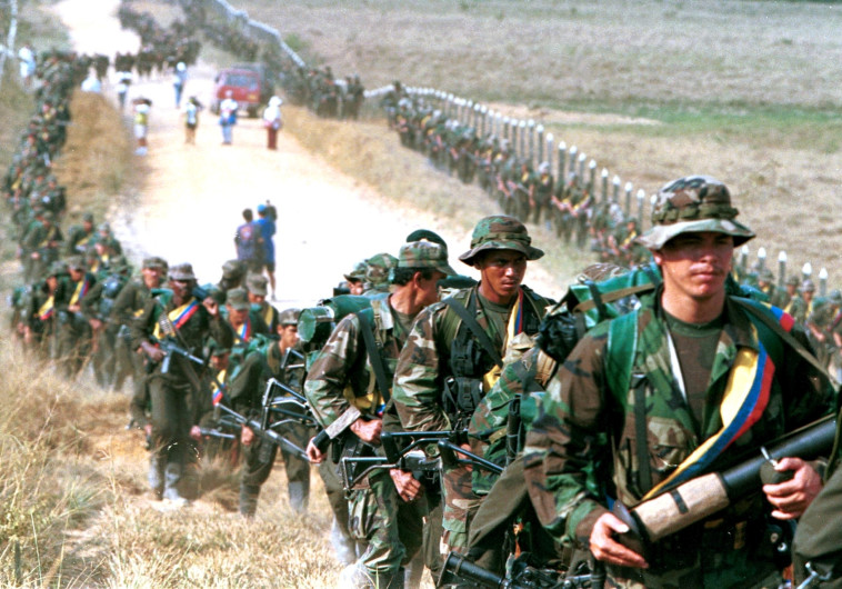 לוחמי ארגון המורדים הקולומביאני פארק. צילום: רויטרס