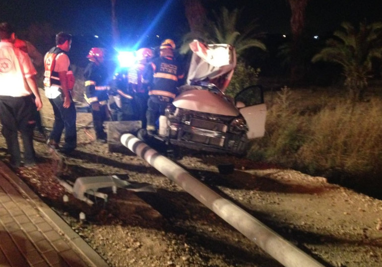 תאונת הדרכים בצומת רווחה. צילום: מד''א