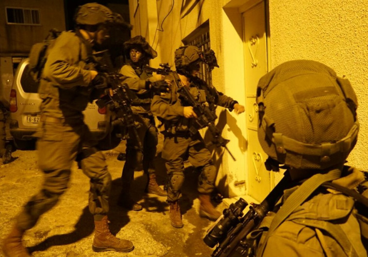 הפשיטה על בית מוחמד תורכמאן. צילום: דובר צה&quot;ל