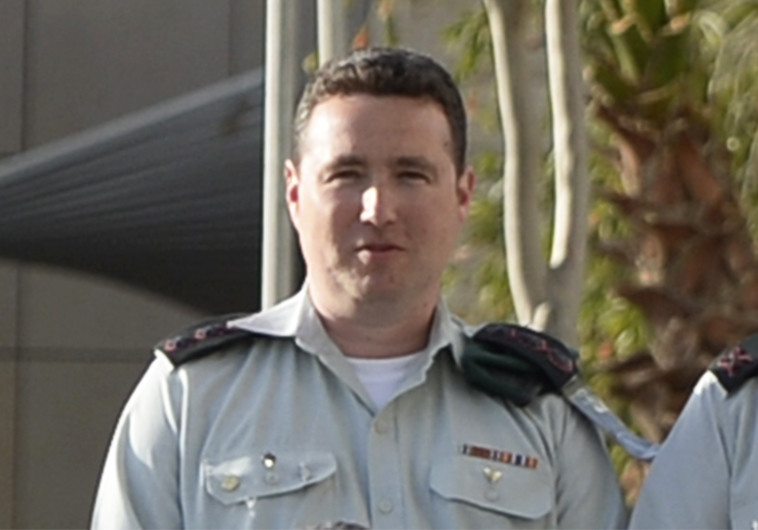 מה הוא רוצה להשיג בכתבות אומללות? דובר צה&quot;ל רונן מנליס, צילום: יהב טרודלר, דובר צה''ל