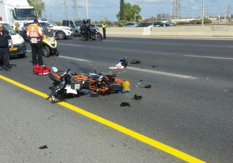 תאונת דרכים בכביש 5. צילום: עידו דב