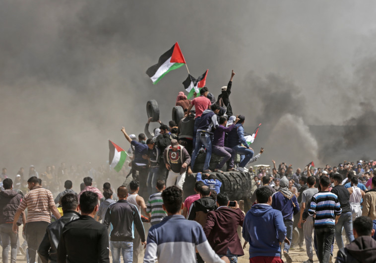 צעדת השיבה בעזה, שבוע שני . צילום: AFP צעדת השיבה בעזה, שבוע שני . צילום: AFP