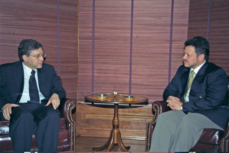 שר המשפטים יוסי ביילין נפגש בירדן עם המלך עבדאללה . משה מילנר, לע&quot;מ 