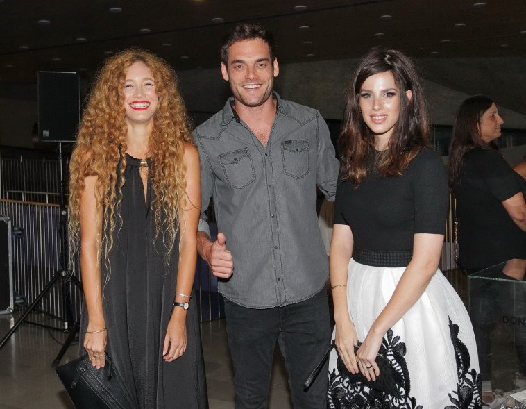 בתיה, הגר וגל. צילום: מתוך פייסבוק