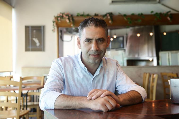 פרדי שקור. &quot;מרגישים פה כמו אחים&quot;. צילום: אלוני מור