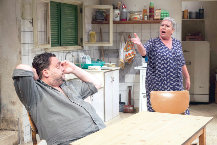 ההצגה החדשה &quot;הזאבים&quot;. &quot;כבר ניסו לקשר את ההצגה למירי רגב&quot;. צילום: ז'ראר אלון