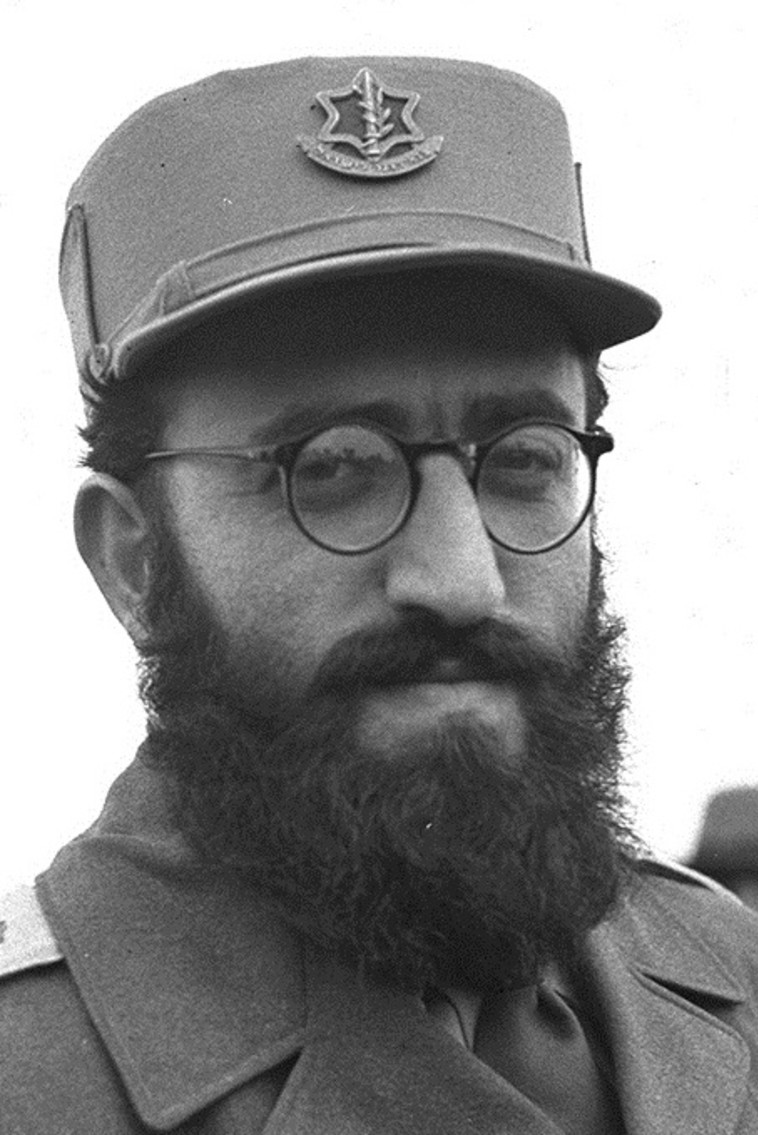 הניח את יסודותיה של הרבנות הצבאית. הרב שלמה גורן. צילום: הנס פין, לע"מ