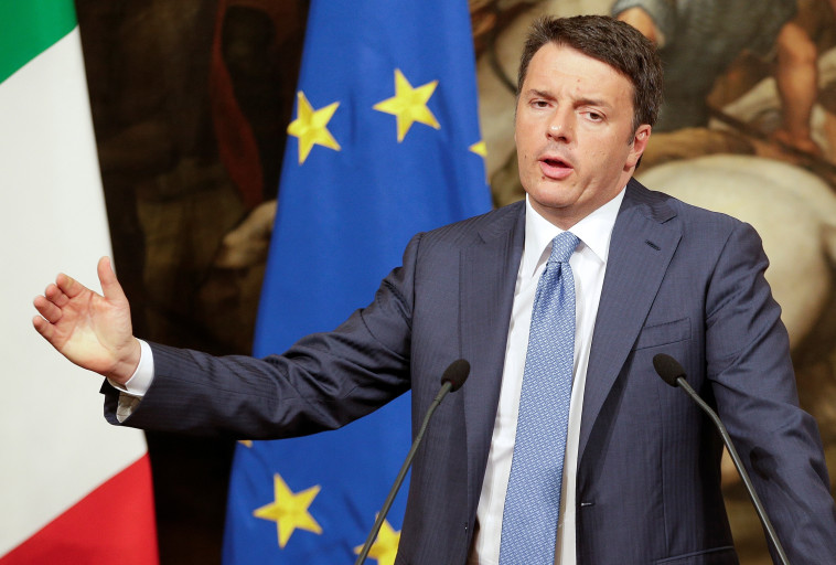 ראש ממשלת איטליה, מתאו רנצי. ביקר באזור רעידת האדמה. צילום: רויטרס