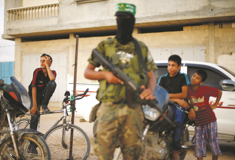 פעיל חמאס בעזה. צילום ארכיון: רויטרס