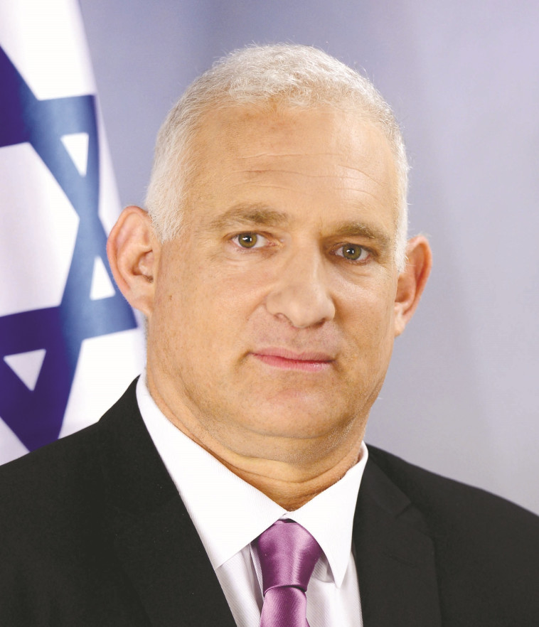"החלטנו לקחת אחריות". מנכ''ל המשרד להגנת הסביבה, יצחק דנציגר. צילום: המשרד להגנת הסביבה. "החלטנו לקחת אחריות". מנכ''ל המשרד להגנת הסביבה, יצחק דנציגר. צילום: המשרד להגנת הסביבה.