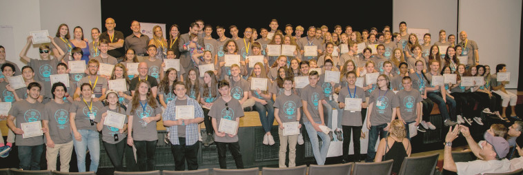 "מנסים לשמור על אותן חדשנות וחוצפה ישראלית". חברי תכנית "איתנים". צילום: Bell Pros Photograph