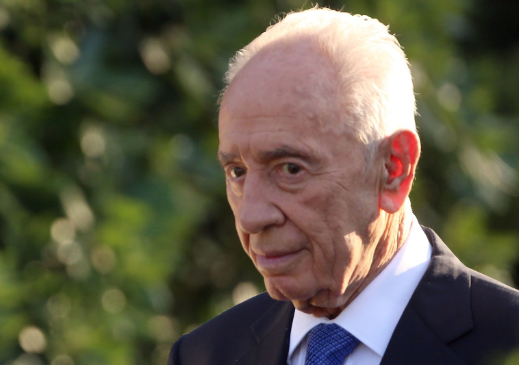 שמעון פרס. &quot;נדלק&quot; על המוח האנושי. צילום: Getty images