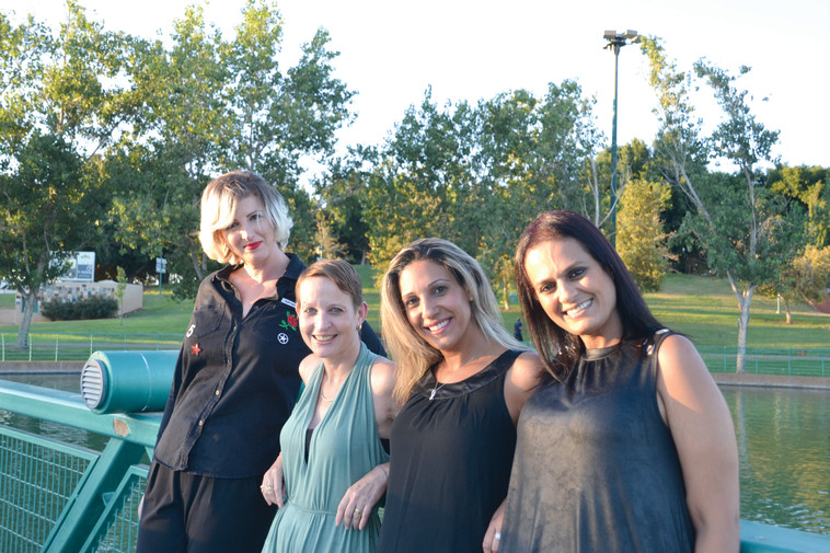 דנית, מיטל, חופית ושרית. צילום: תמר דרסלר