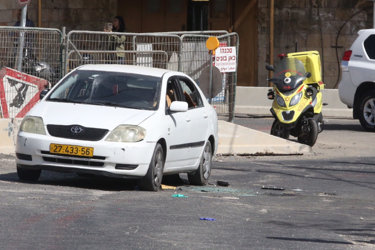 זירת הפיגוע בגבעת התחמושת. צילום: מרק ישראל סלם