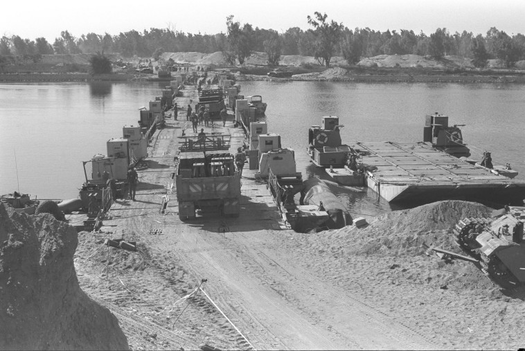 תעלת סואץ מלחמת יום כיפור. צילום: רון אילן, לע&quot;מ 