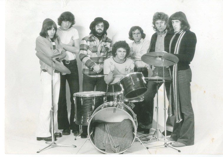 תחבושת זמנית, להקת כוורת. צילום: יח