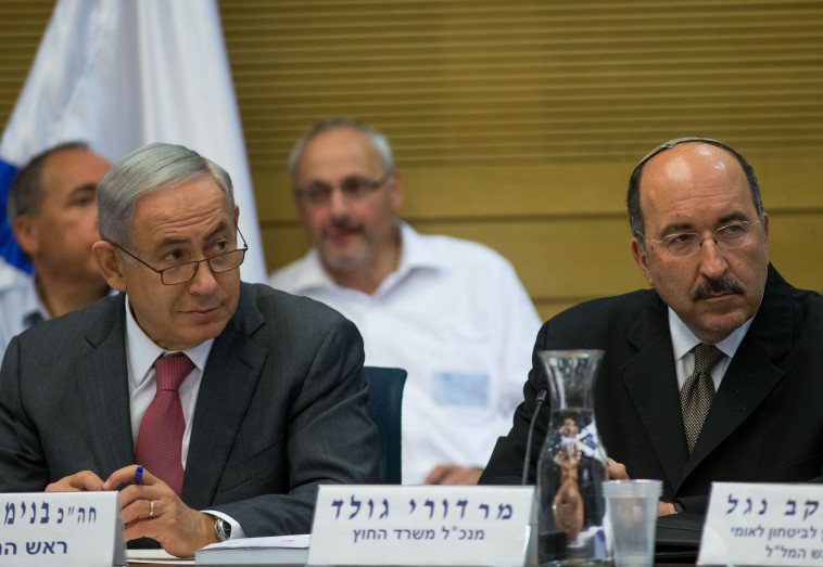 משבר ביחסים? דורי גולד ובנימין נתניהו. צילום: יונתן סינדל, פלאש 90