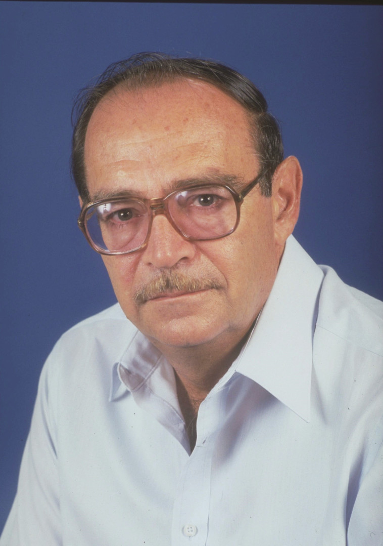 &quot;הסוכנות ראתה בנו מתחרים&quot;. דיניץ, יו&quot;ר הסוכנות היהודית דאז. צילום: יעקב סער, לע&quot;מ