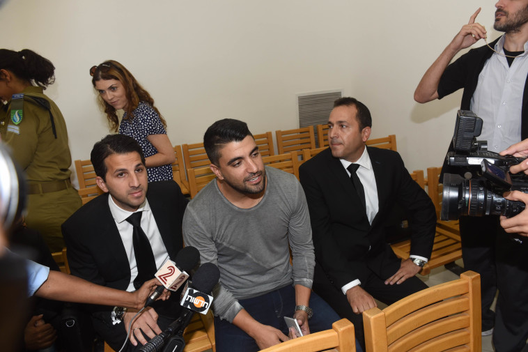 פרץ לפני החלטת ביהמ&quot;ש, הבוקר. צילום: אבשלום ששוני