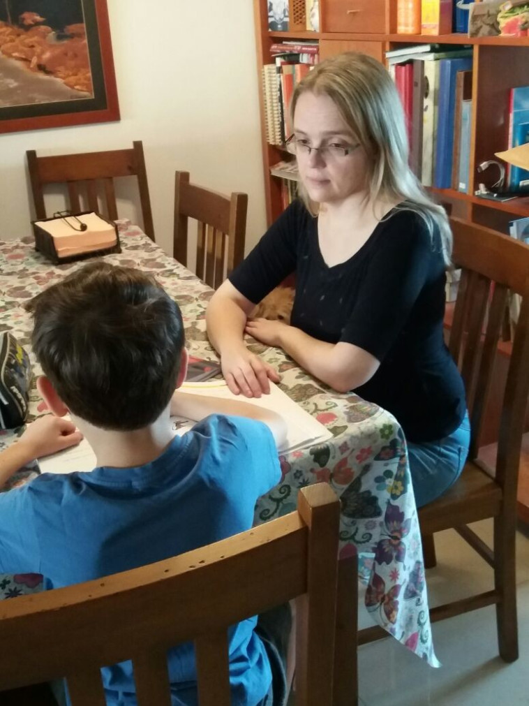 &quot;שמו שילוט אבל זה לא מספיק&quot;. אוה ורסנו-יוגד. צילום: פרטי