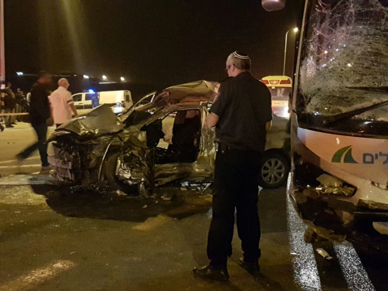 תאונת הדרכים סמוך לחורה. צילום: מנבר א-נקב