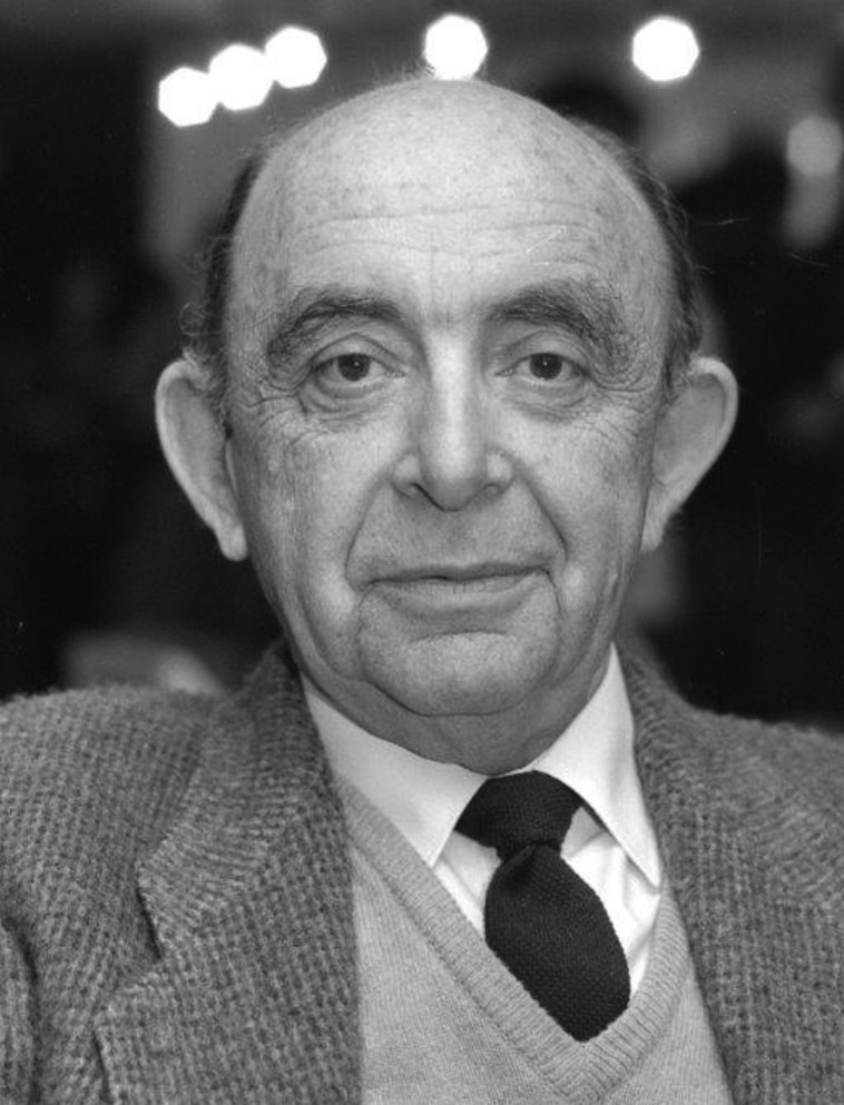 &quot;בעבודה או הרגשתי שאני בקודש הקודשים של התרבות העברית&quot;. סשה ארגוב. צילום: שמואל רחמני