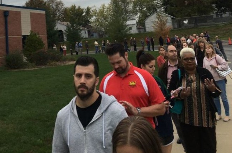 מצביעים במיזורי, אתמול. צילום: טוויטר