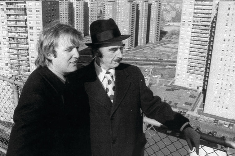 טראמפ ואביו. בבית נאסר על הילדים לקלל. צילום: רויטרס