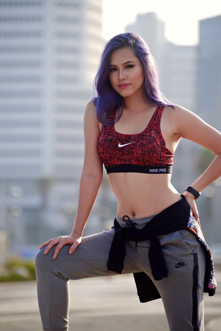 מצלמת סרט תיעודי. וו האנג מיי, צילום: בן יצחקי