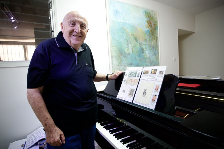 מתמזג עם הנגינה בפסנתר. פרדריק גרוס, צילום: אלוני מור