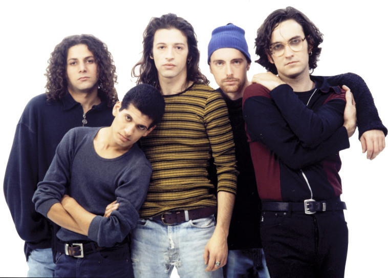 &quot;כמו ילדים אבודים&quot;. חברי אבטיפוס בשנות ה-90. צילום: יח&quot;צ