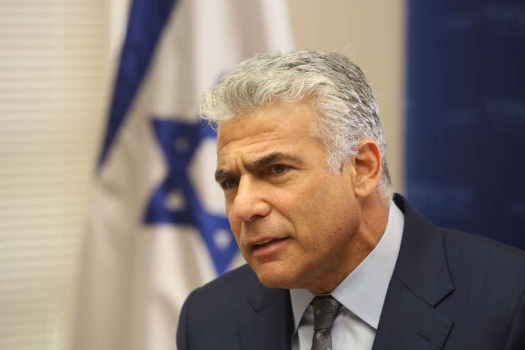 קורא לפתוח מיד בחקירה פלילית, יאיר לפיד. צילום: מרק ישראל סלם