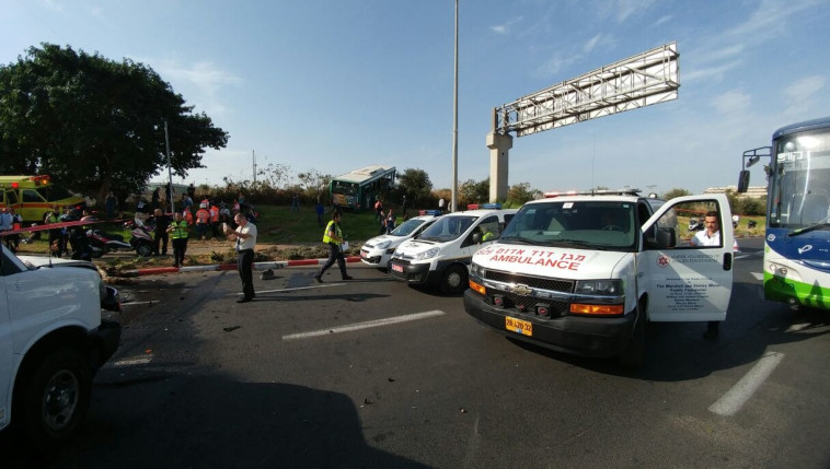 תאונת השרשרת הבוקר. צילום: אלירן אביטל, תיעוד מבצעי מד&quot;א