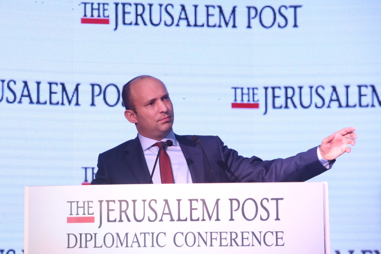 נפתלי בנט בכנס. צילום: מרק ישראל סלם