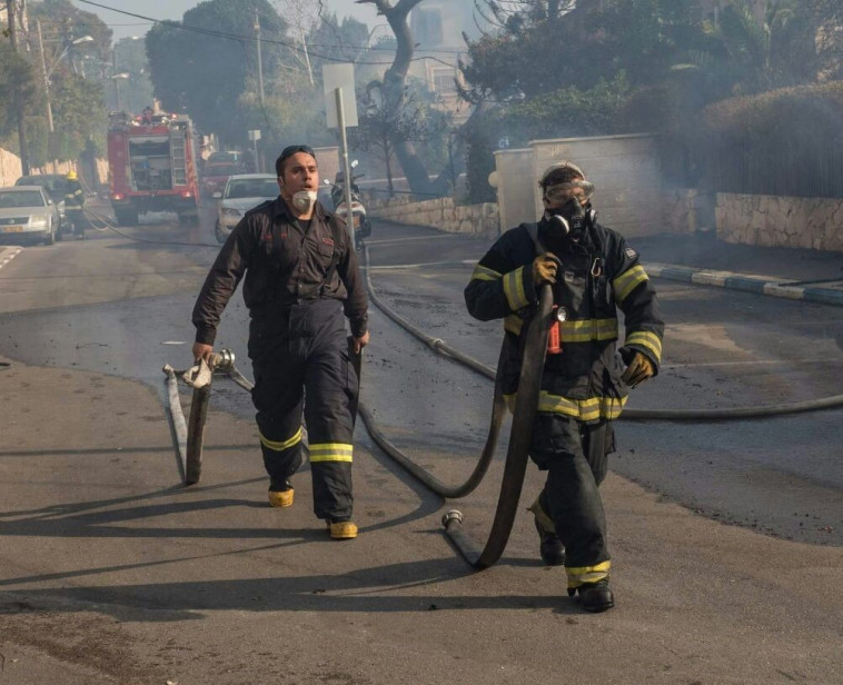 המתנדב חלואני בפעולה