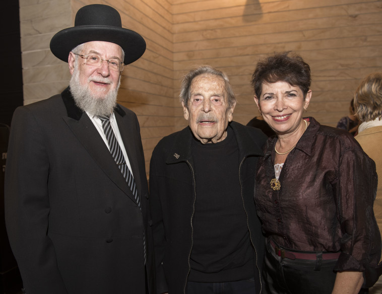 דינה פורת, חיים גורי, הרב ישראל לאו