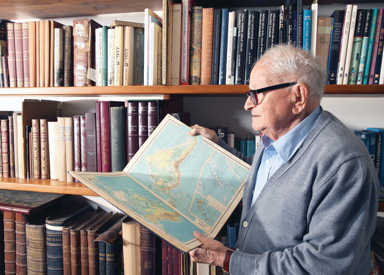 ליברמן צריך להרים לו טלפון, רפי איתן. צילום: מירי צחי