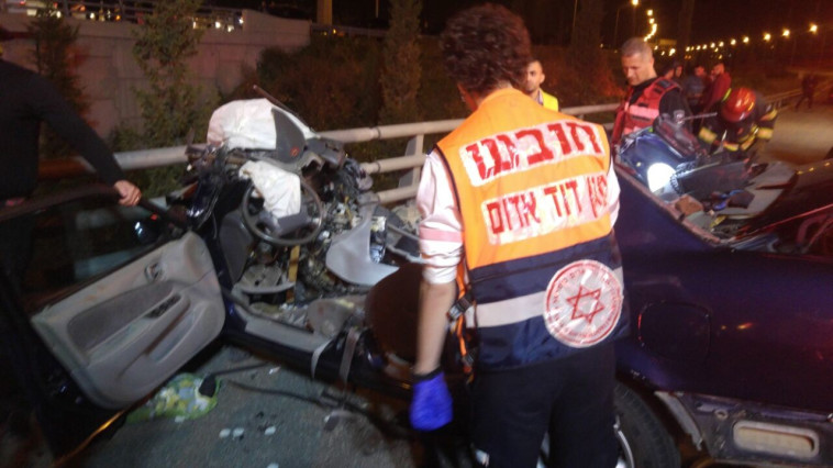 רכבם ההרוס של ארבעת הצעירים. צילום: עוזי פרלמוטר, תיעוד מבצעי - מד&quot;א