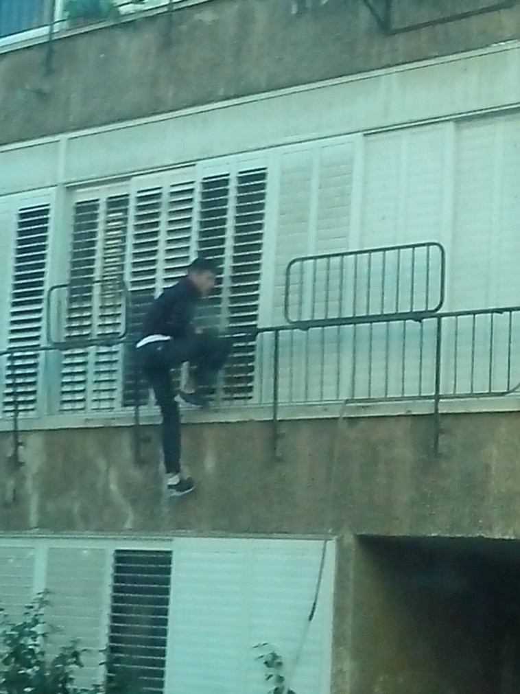 ניסיון הפריצה בפתח תקווה. צילום: ענבר אלחייק