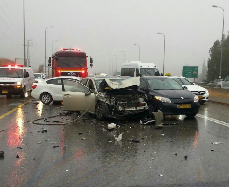 תאונת שרשרת בכביש 90, בסמוך לראש פינה. צילום: תיעוד מבצעי מד&quot;א