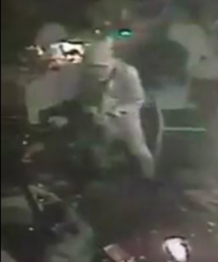 צילומי אבטחה של חשוד בירי באיסטנבול. צילום: טוויטר