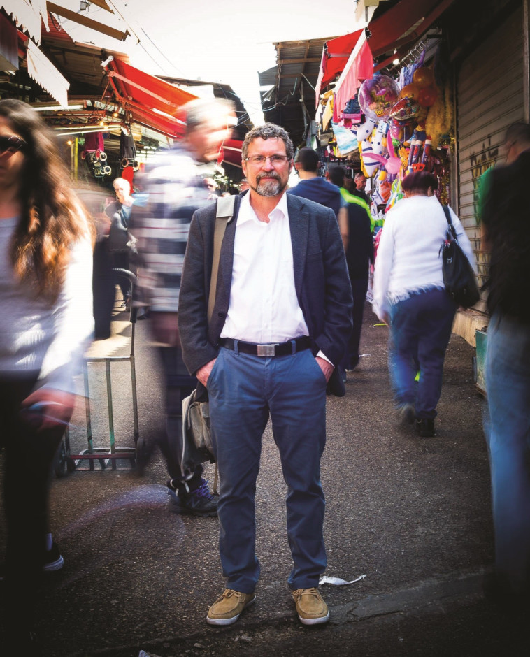 &quot;מבין את עצמי באמצעות מחקר&quot;. פרופ' גד יאיר, צילום: שלומי יוסף