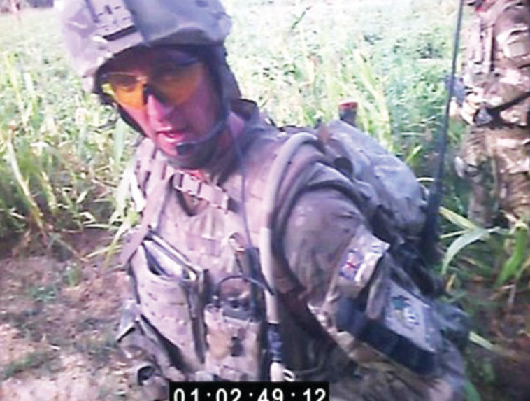 אלכס בלקמן, מתוך הסרטון המפליל. צילום: צילום מסך