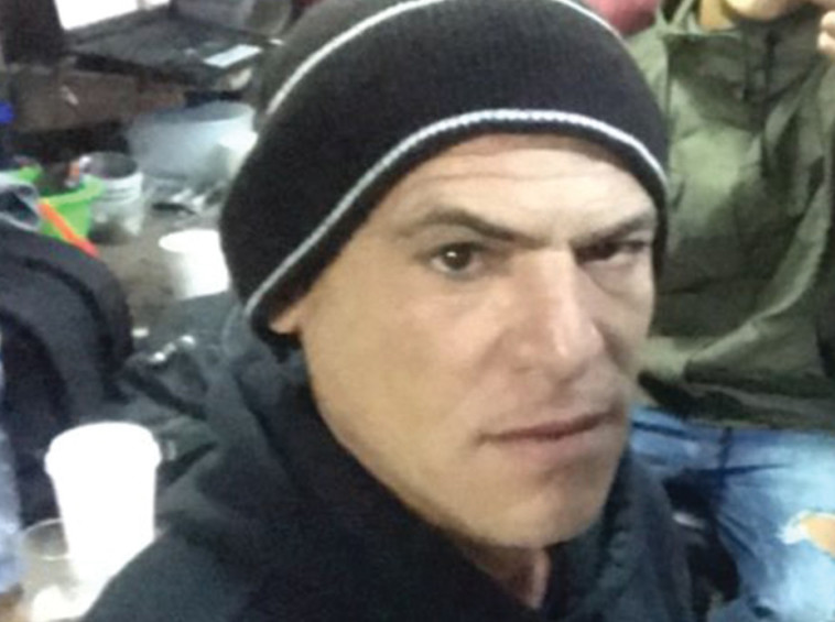 "אני הדבר הקבוע בחיים שלהם". גולן גוטיירז