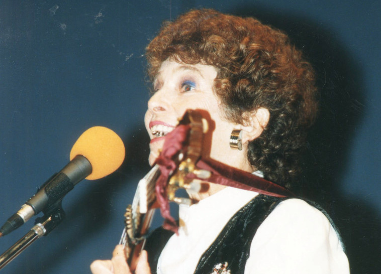 &quot;סחררה לי את הראש&quot;. נחמה הנדל. צילום&quot;: מוטי קמחי