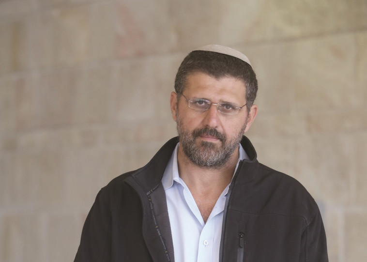 &quot;משחק באש&quot;. אביחי בוארון, צילום: מרק ישראל סלם