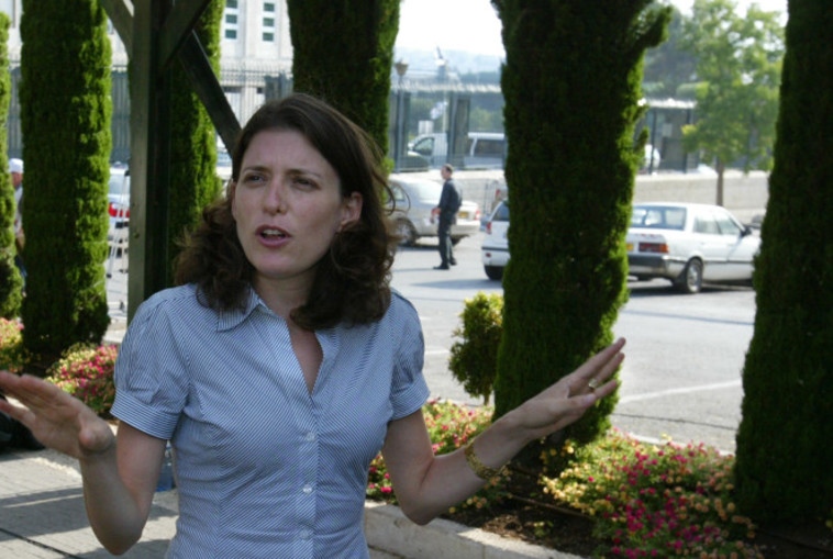 בת לאחר הריון חשאי. קרנית גולדווסר. צילום: פלאש 90 