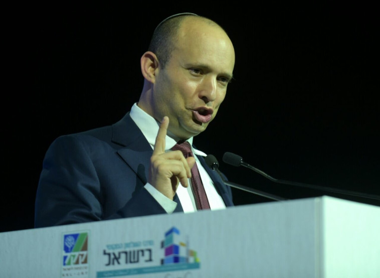 בנט. אם הקוד שיזם יאושר תונח עוד לבנה על קברו הכרוי של החופש האקדמי. צילום: אבשלום ששוני בנט. אם הקוד שיזם יאושר תונח עוד לבנה על קברו הכרוי של החופש האקדמי. צילום: אבשלום ששוני