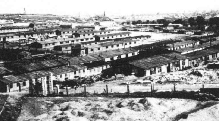 &quot;כשסיפרתי את הסיפור של אמי בעת ביקור במחנה, הצטמררתי. מחנה הריכוז פלאשוב&quot;. צילום: ויקיפדיה