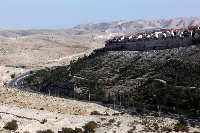 עלה אדומים. מדוע זכויות הבנייה באזורים הללו לא שוות לזכויות בקווי 48'? צילום: אריאל בשור